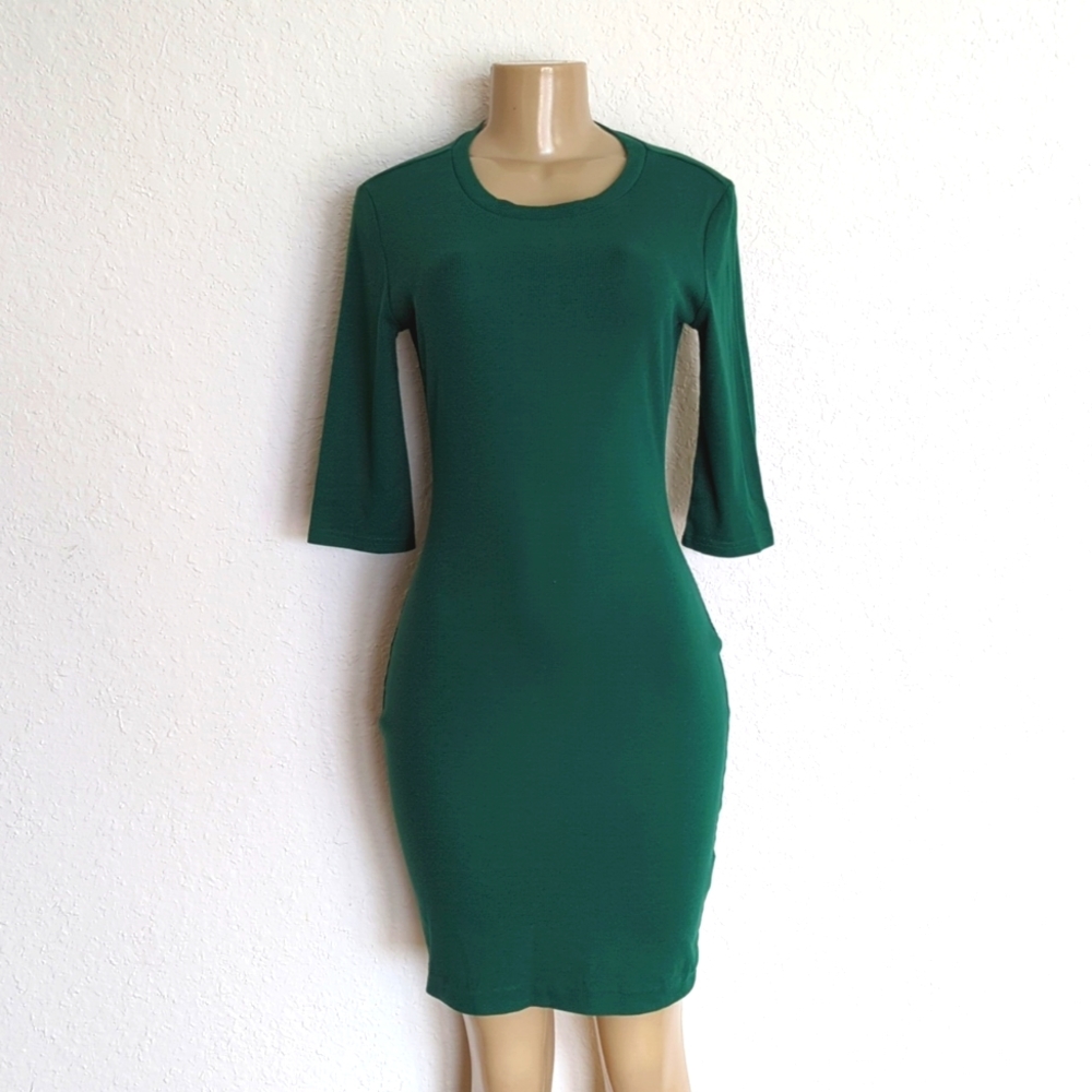 ❣️OFFERS WELCOMED❣️ Green Ribbed Pencil Dress - Picture 4 of 6
